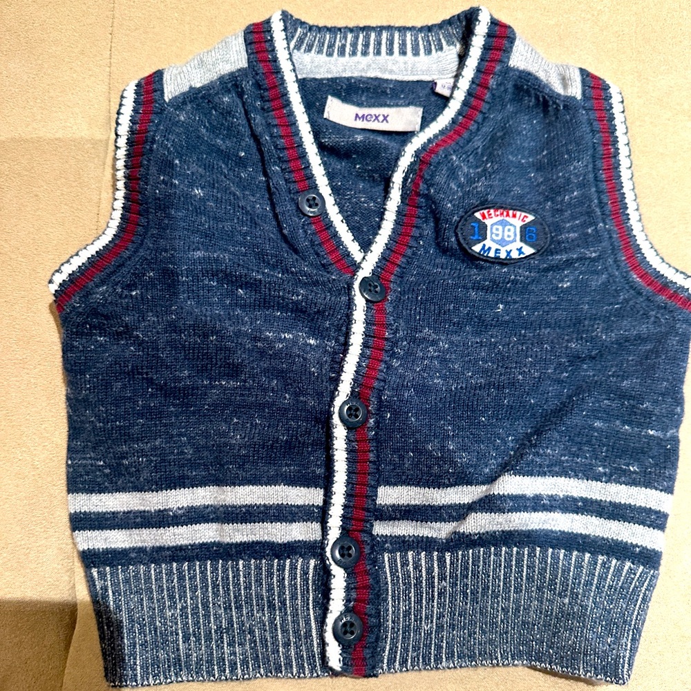 MEXX• Boy’s sweater vest